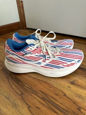 Saucony Ride 15 Sneakers - Red, White & Blue Stripe Women’s Size 9